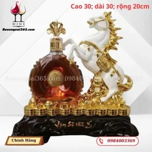 Kệ Ngựa Kèm Rượu XO